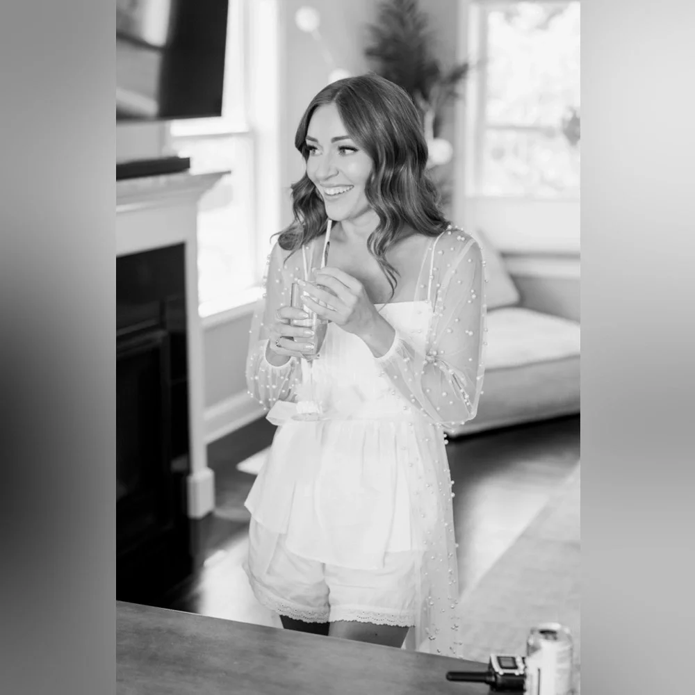 Pearl Robe - Picture 3 of 7